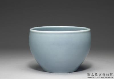 图片[2]-Basin with sky-blue glaze, Qing dynasty, Yongzheng reign (1723-1735)-China Archive